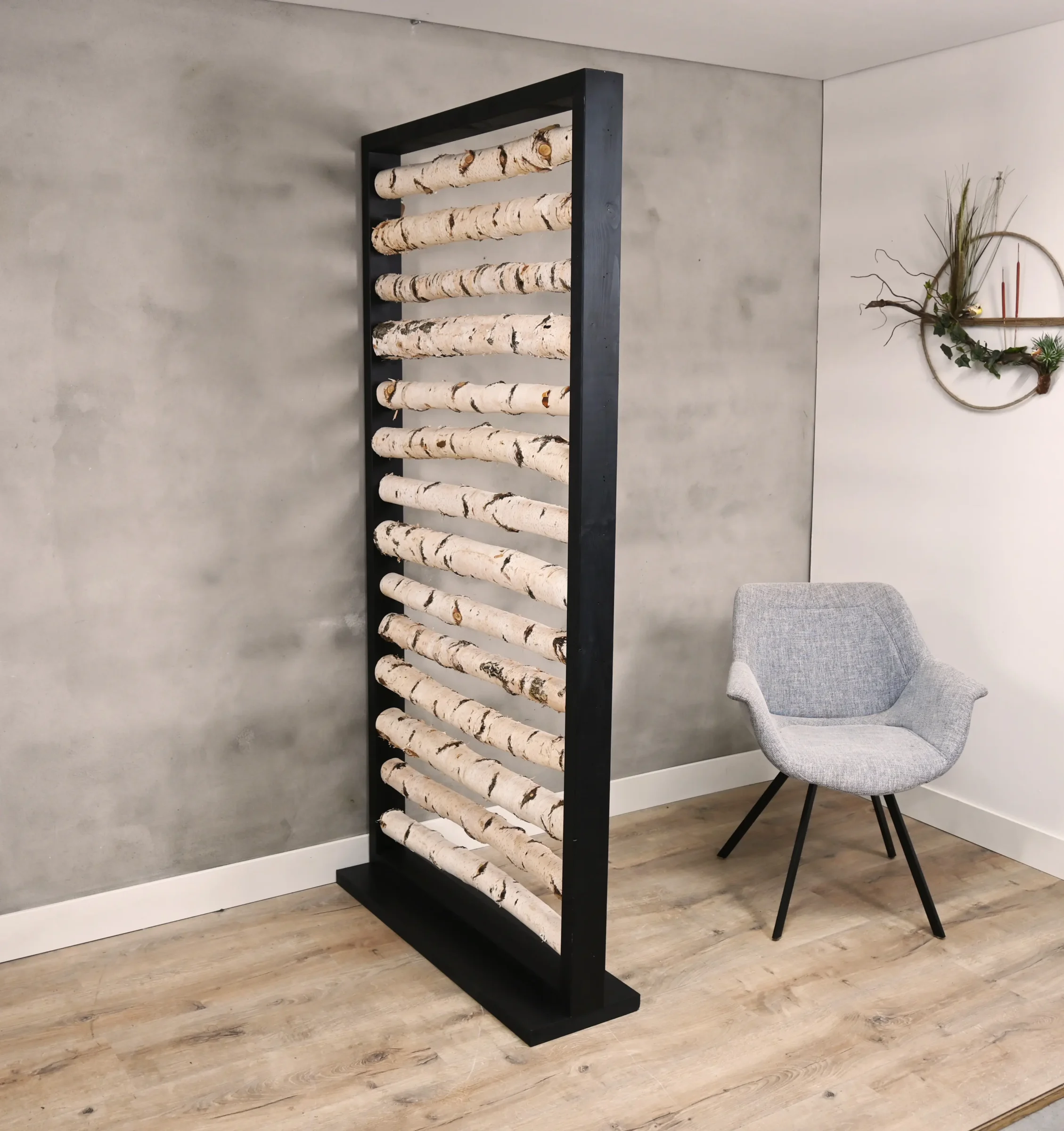 Berken Roomdivider Rune Met zwarte omlijsting H200cm B100