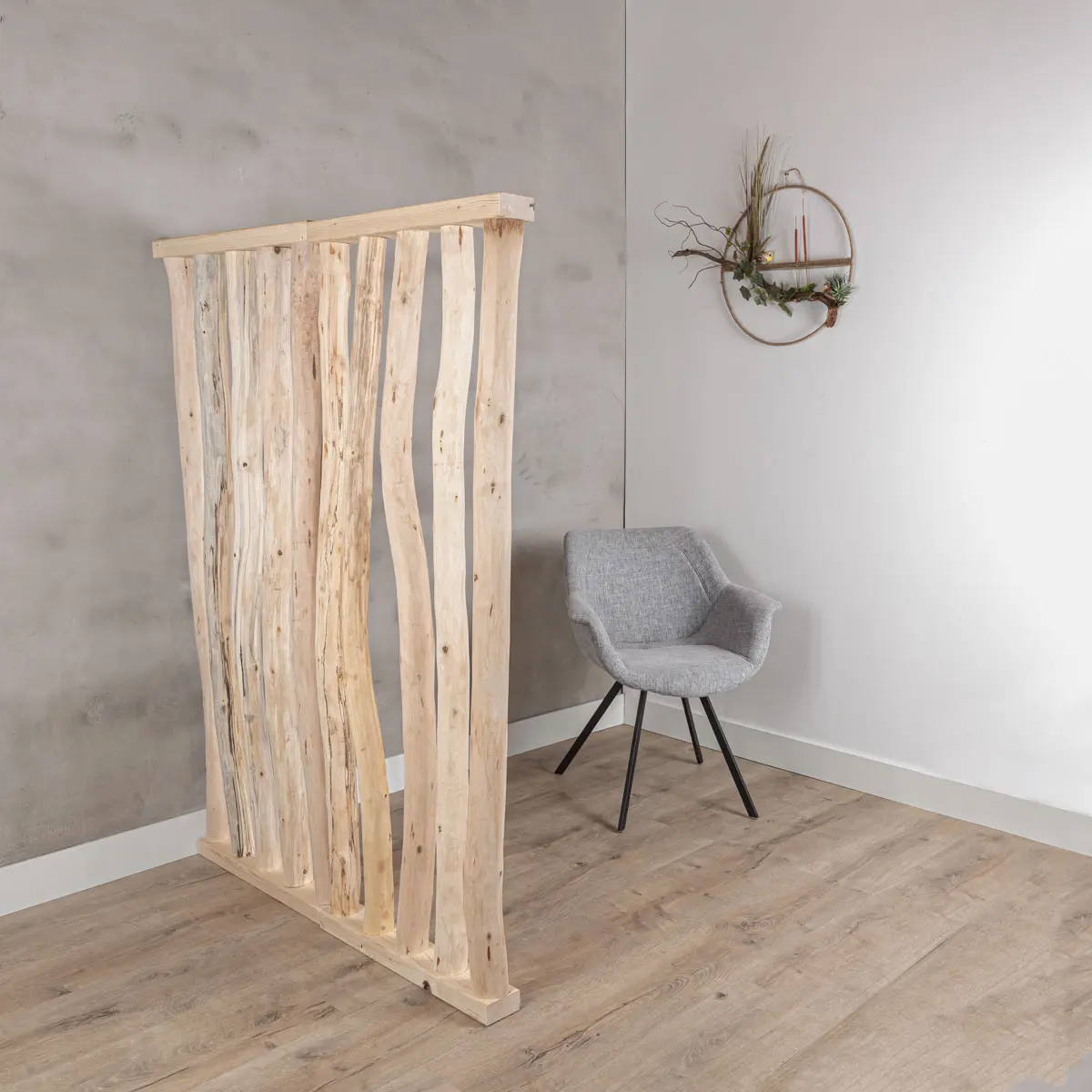 Boomstam Roomdivider Bodi Met naturel voet H165cm en H140cm