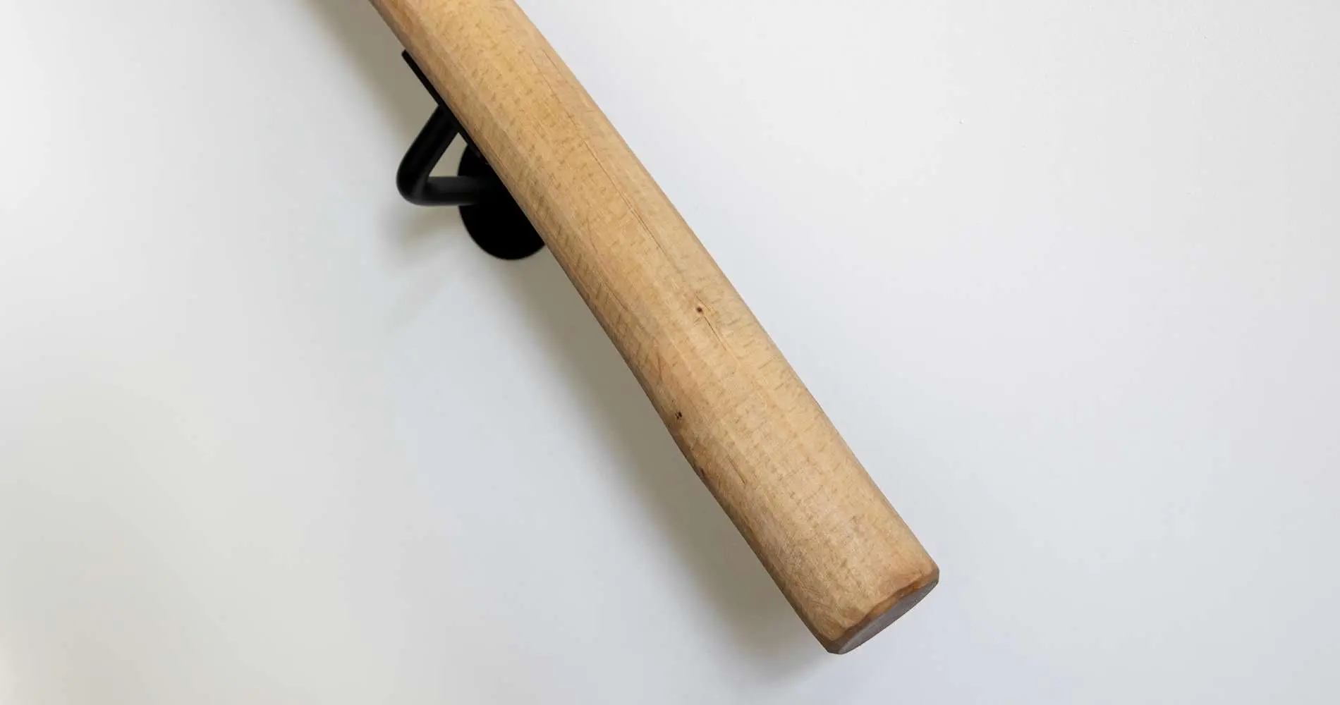 Boomstam Trapleuning Old Naturel detailfoto