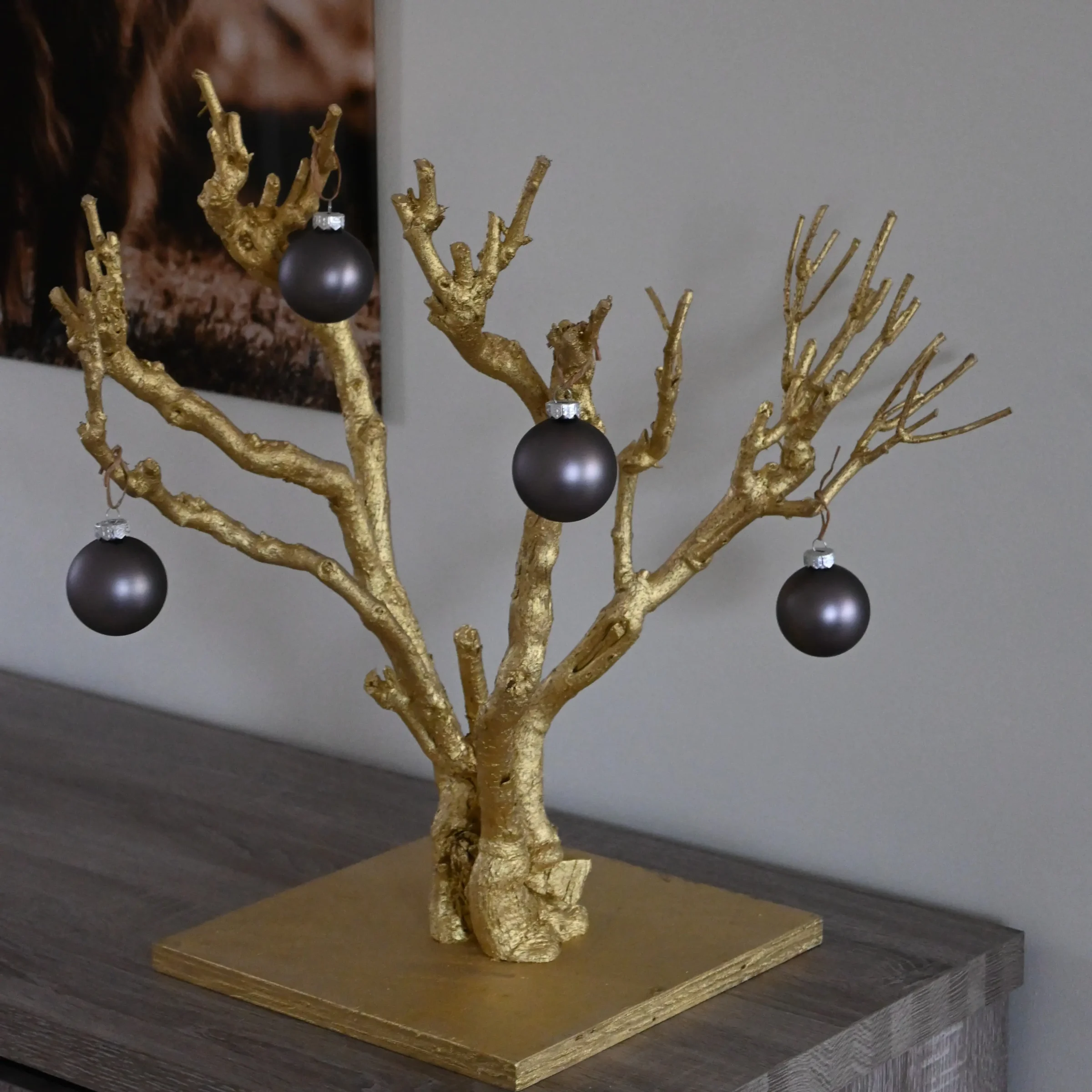 Gouden boompje met kerstballen