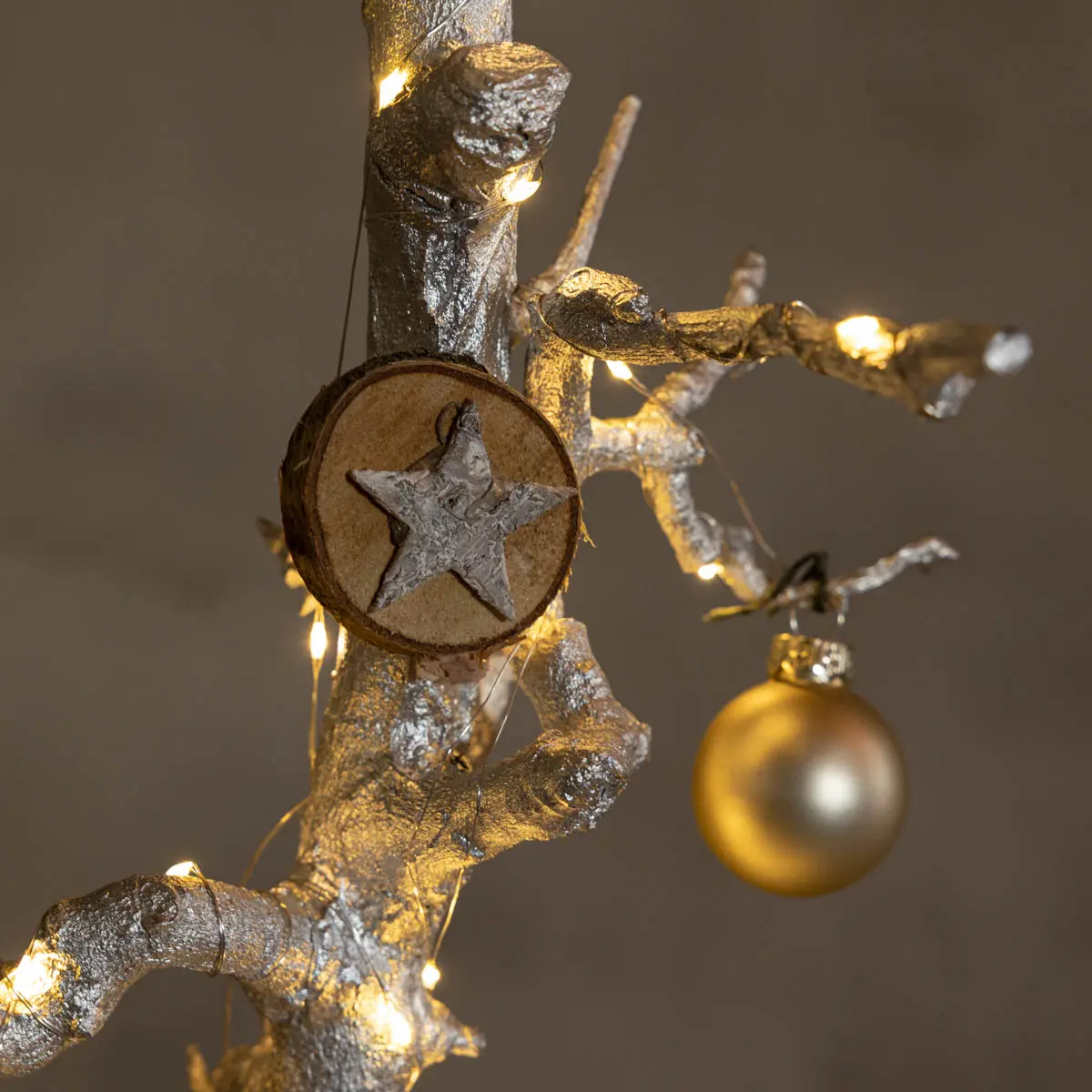 Kerstboom perenhout zilver (1)