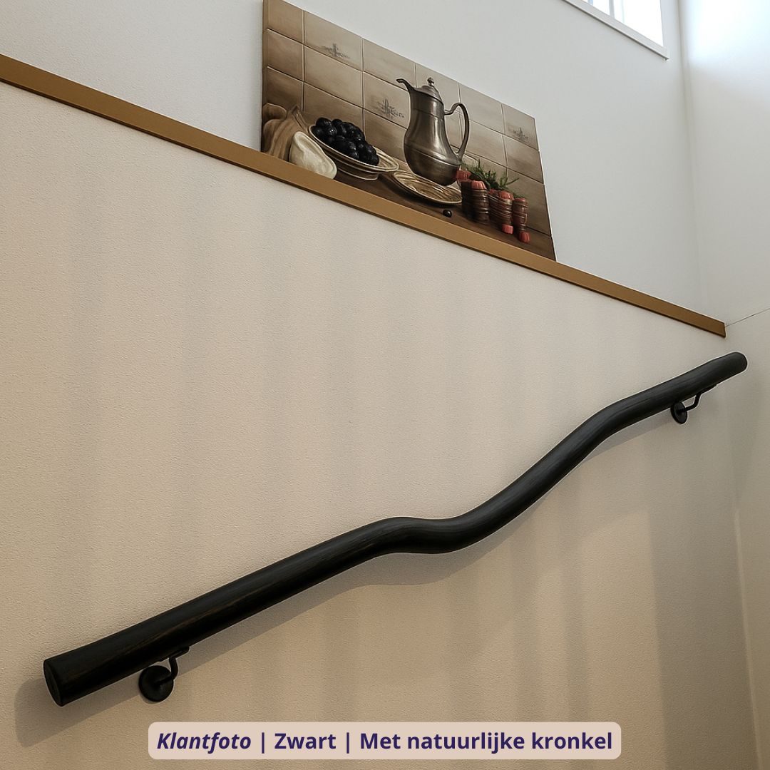 Zwart met natuurlijke kronkel