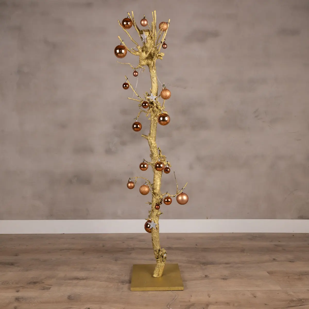 kerstboom perenhout goud