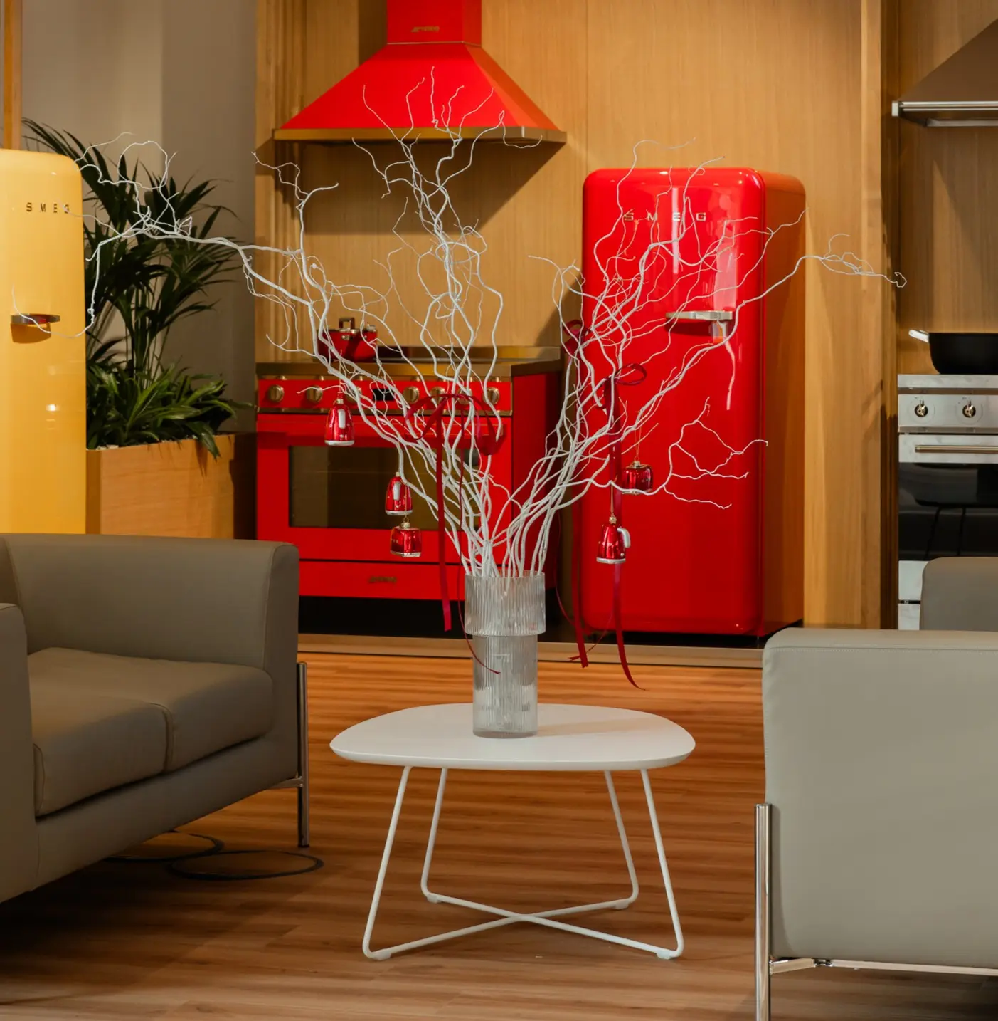 witte takken in keukencentrum